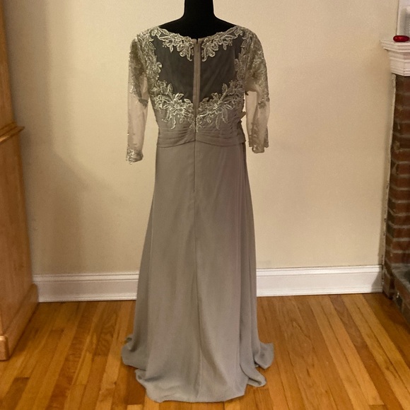 Gray evening gown size 2x - Picture 2 of 2